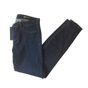 NWT Blank NYC Spray On dark wash skinny jeans size 26